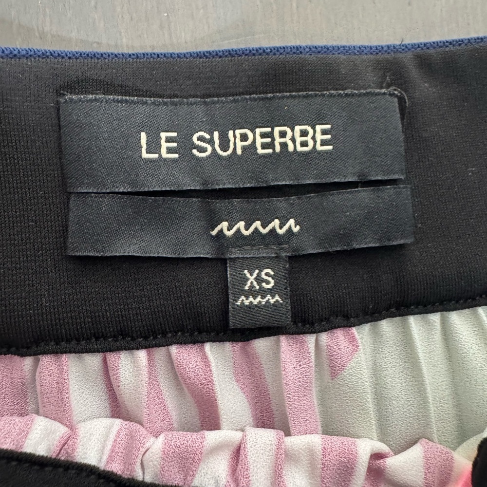 Le Superbe Interrupted Pattern Pleated Skirt In I… - image 7